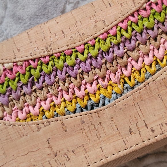 Vegan leather cork and raphia wallet - Picture 14 of 15